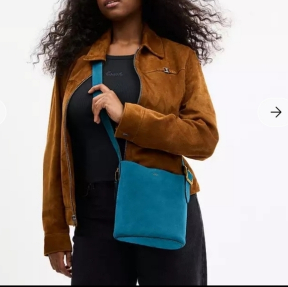 NWT COACH BUCKET 21 - Picture 7 of 8